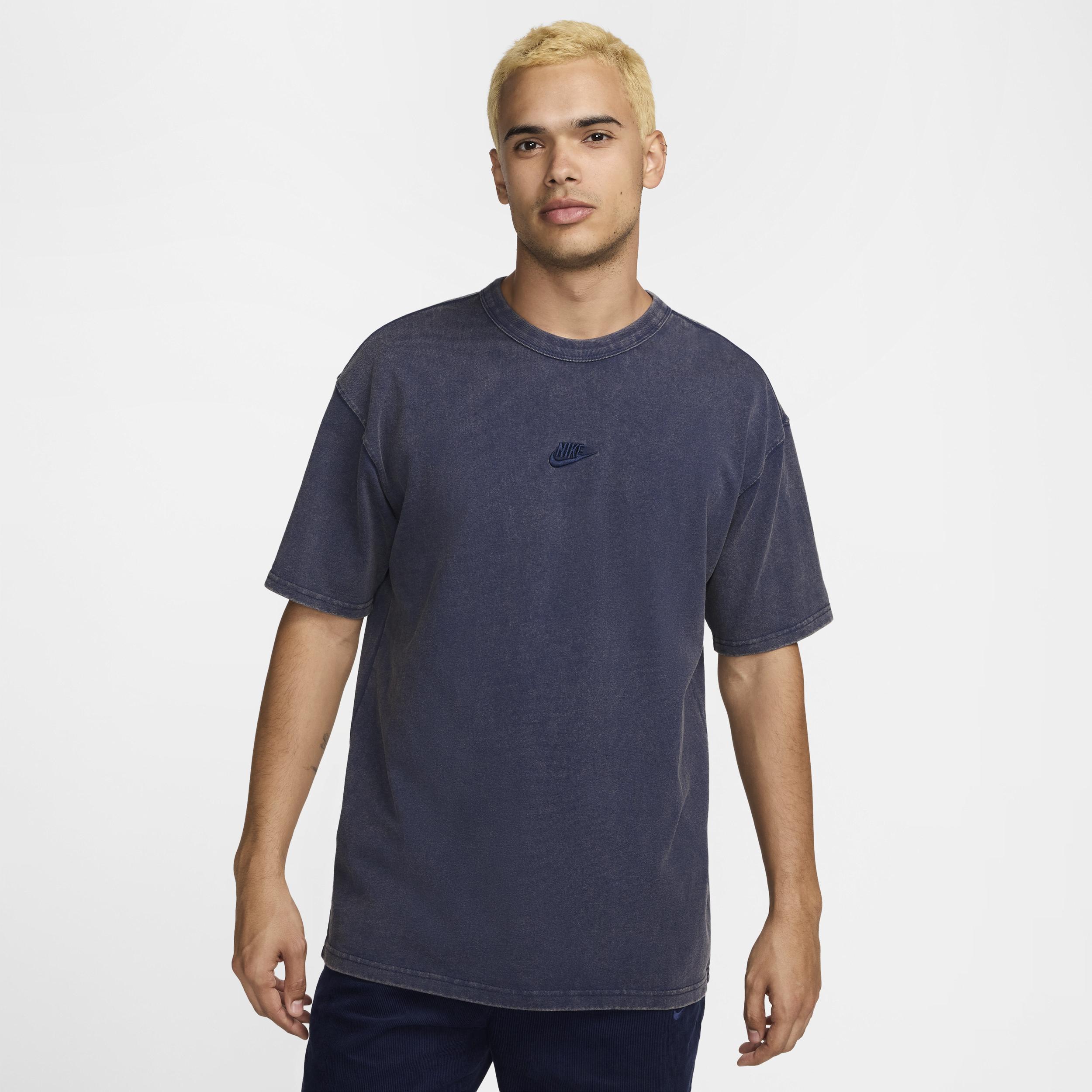 Nike Mens Nike NSW Premium Essential Seasonal Tee - Mens Midnight Navy Product Image