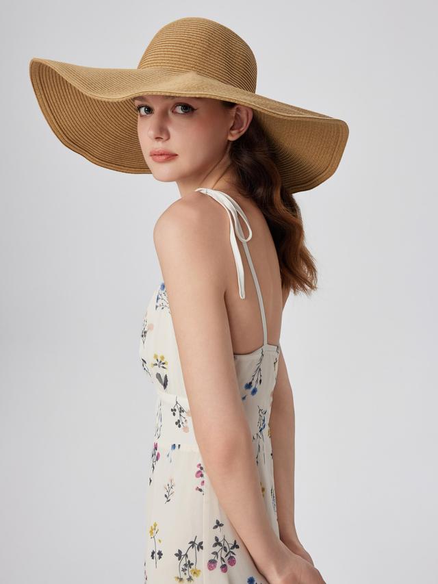 Solid Wide Brimmed Straw Hat Product Image