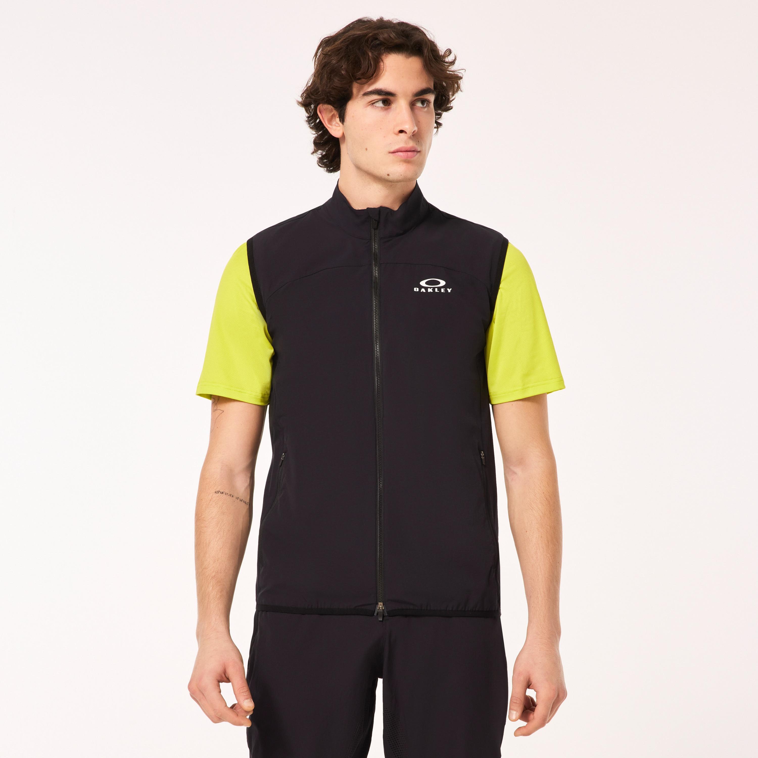 Oakley Elements Vest - Blackout | Oakley® Product Image