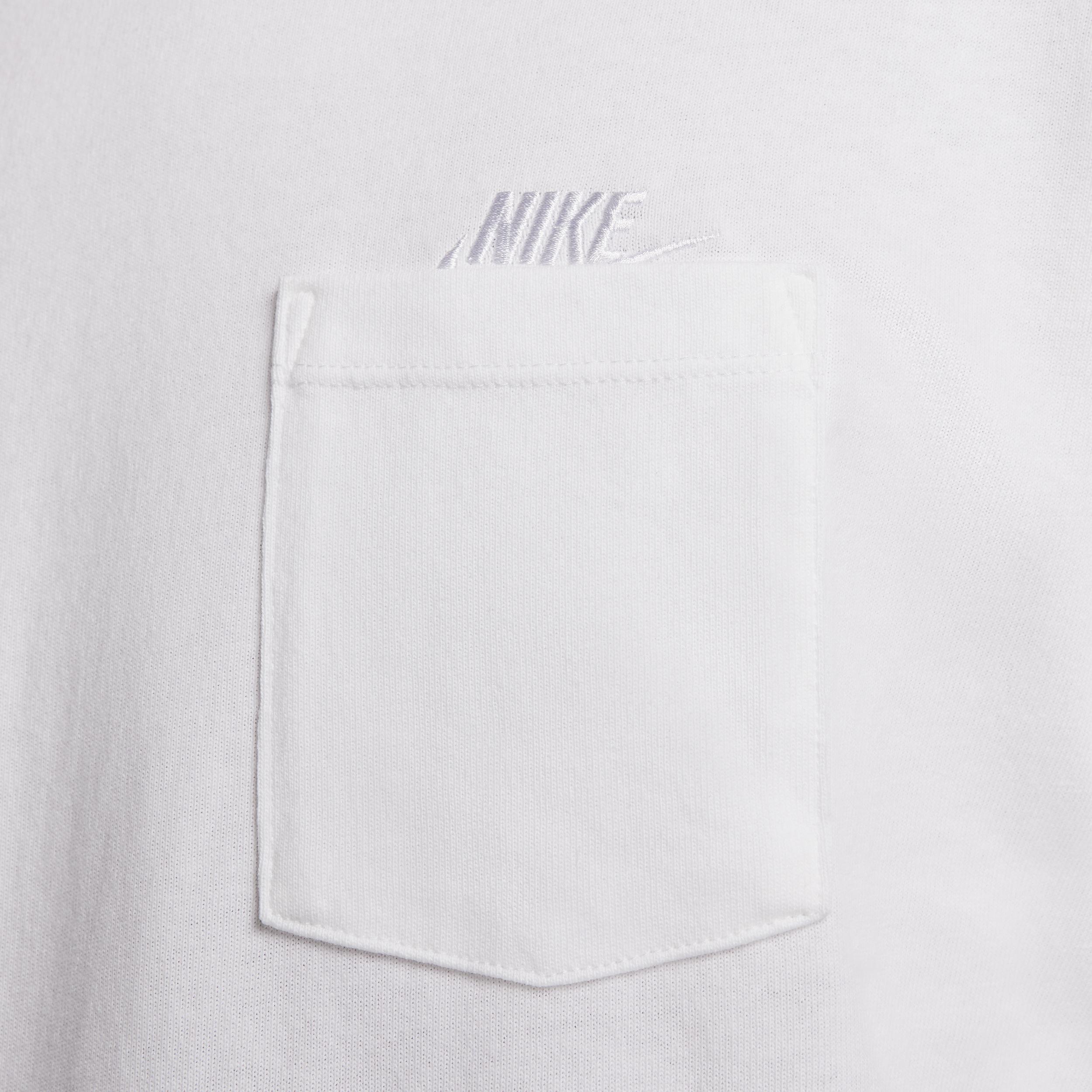 Nike Sportswear Premium Essentials Men's Pocket T-Shirt Product Image