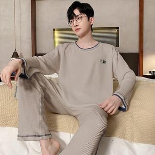 Pajama Set: Long-Sleeve Round Neck Contrast Trim Applique T-Shirt + Pants Product Image