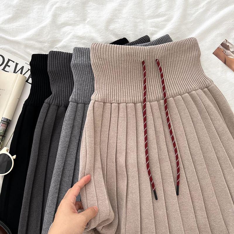 High Waist Plain Pleated A-Line Midi Skirt Product Image