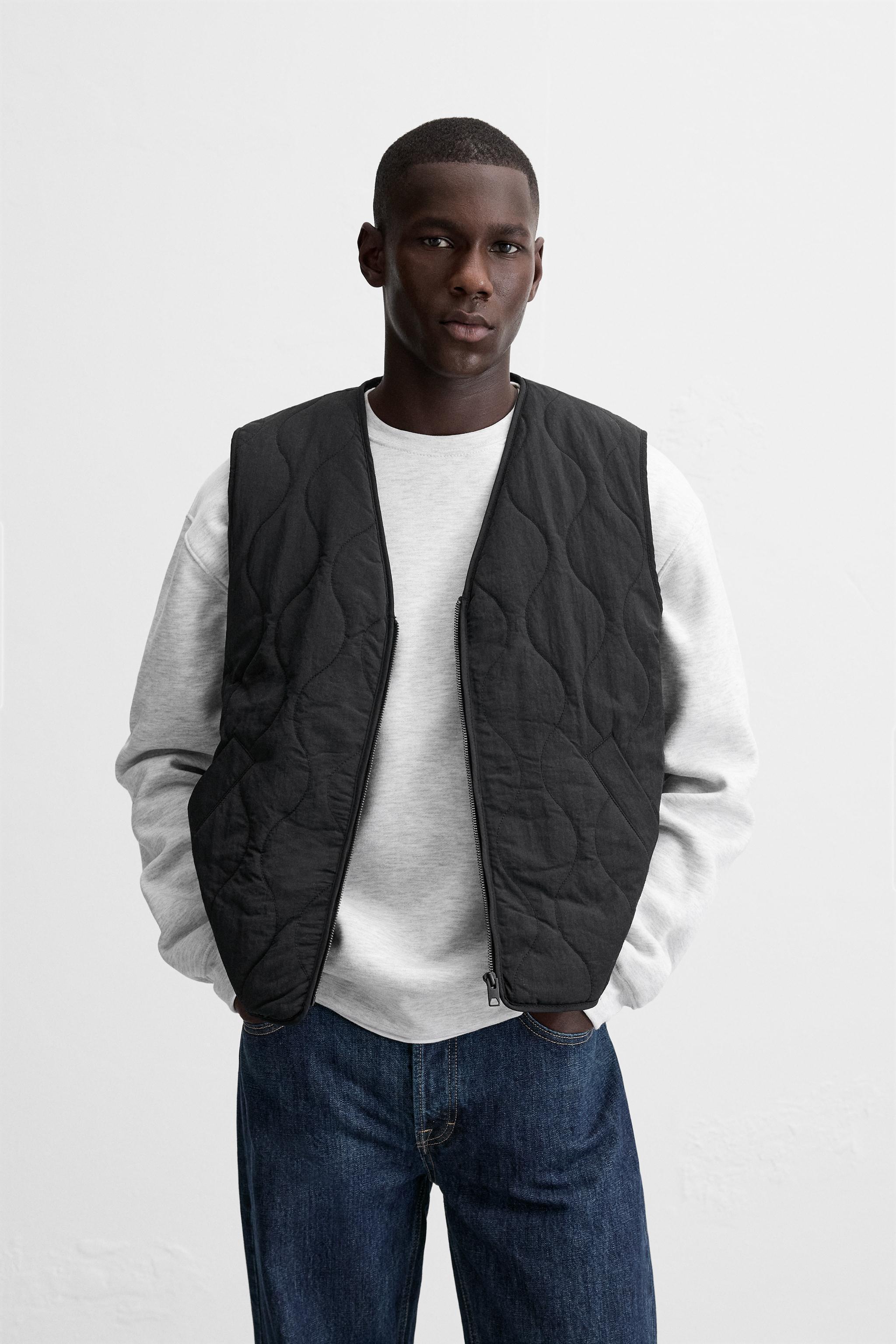 PUFFER VEST Product Image