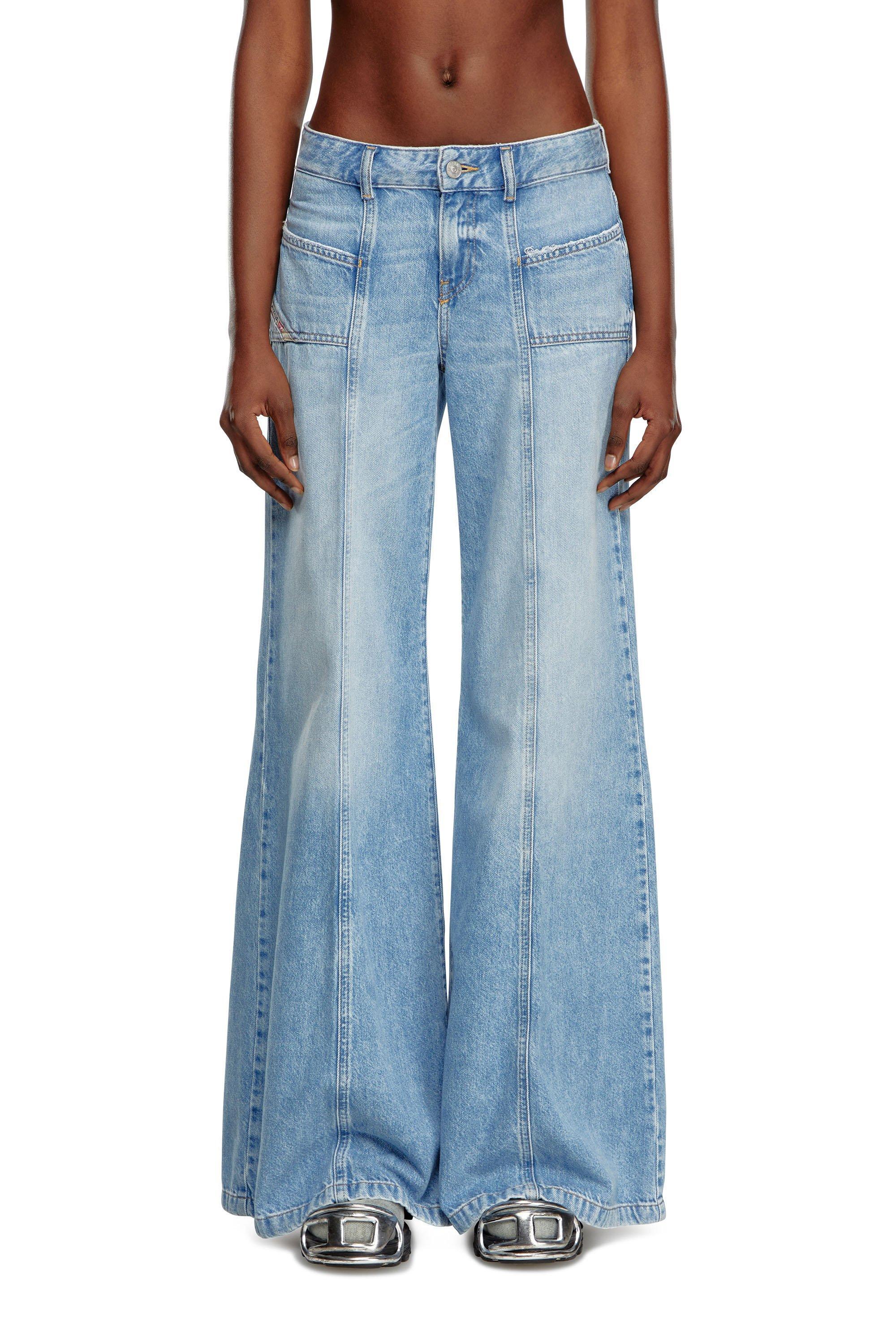 Flare Jeans D-Akii 09J88 Product Image