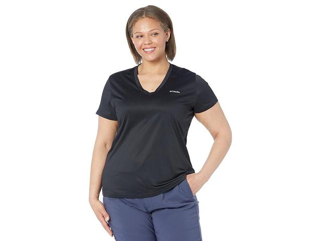 Columbia Hike Short Sleeve V-Neck Women's Clothing Product Image