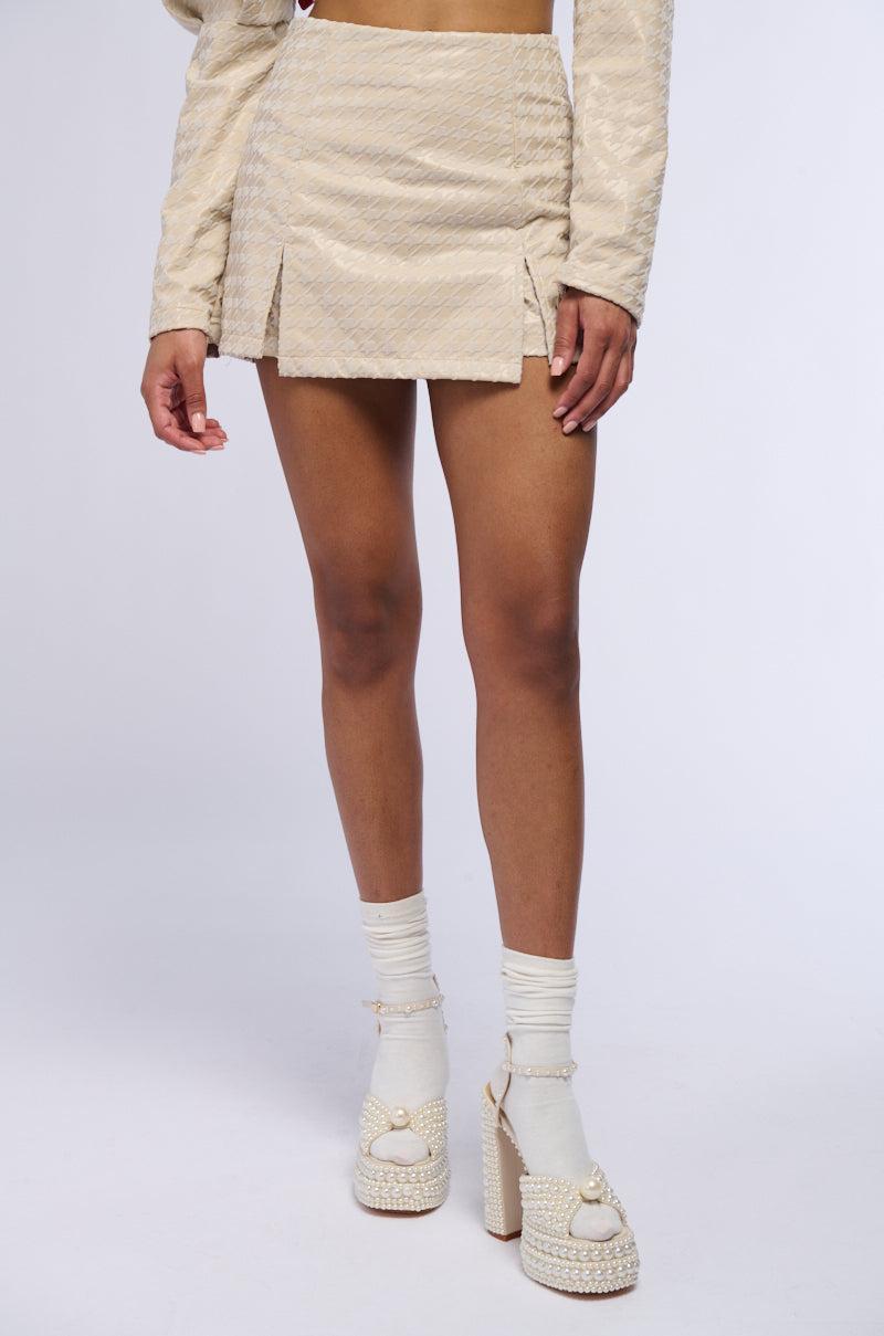 BETTER OFF ALONE PU HOUNDSTOOTH SKORT IN IVORY Product Image