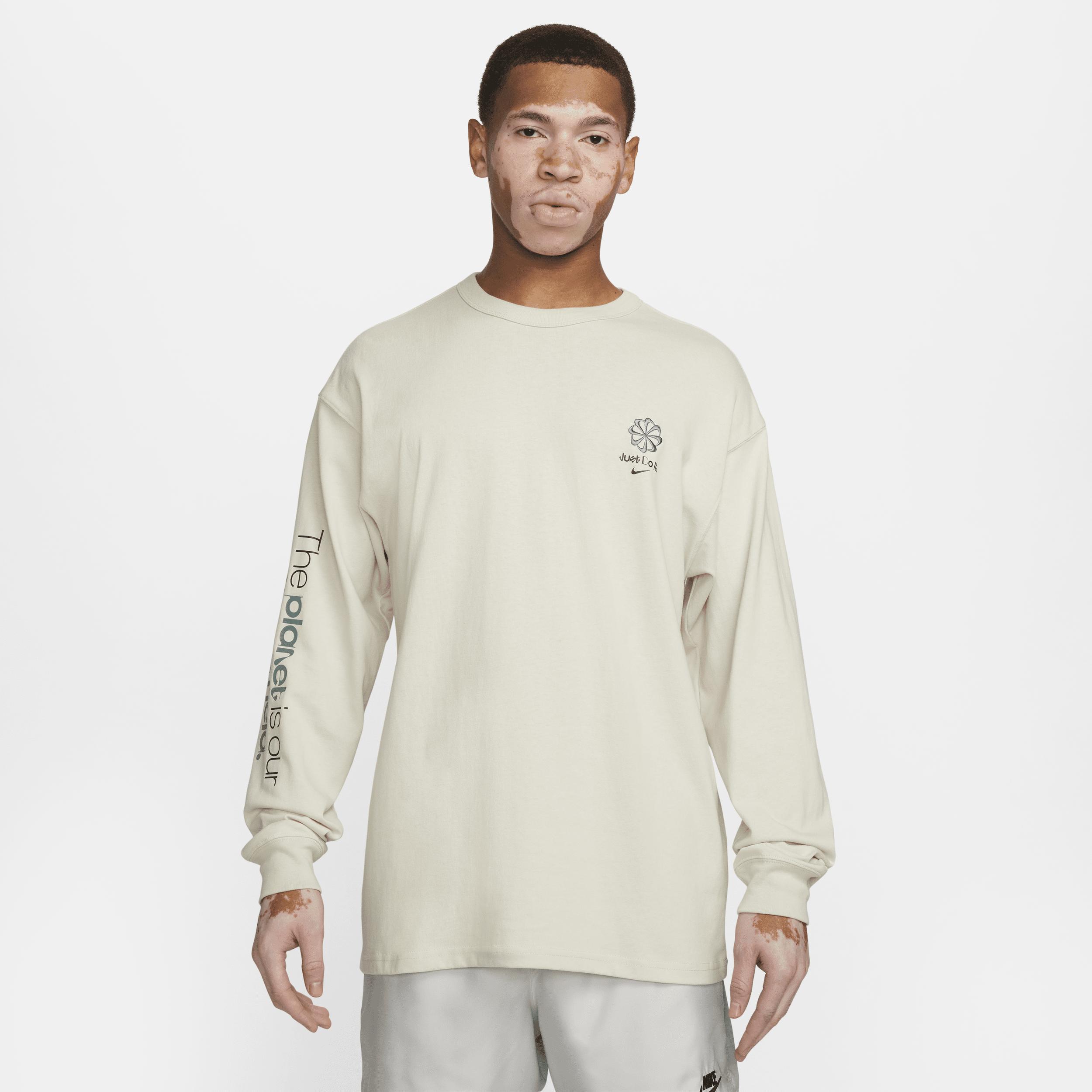 Men's Nike Sportswear Long-Sleeve Max90 T-Shirt Product Image