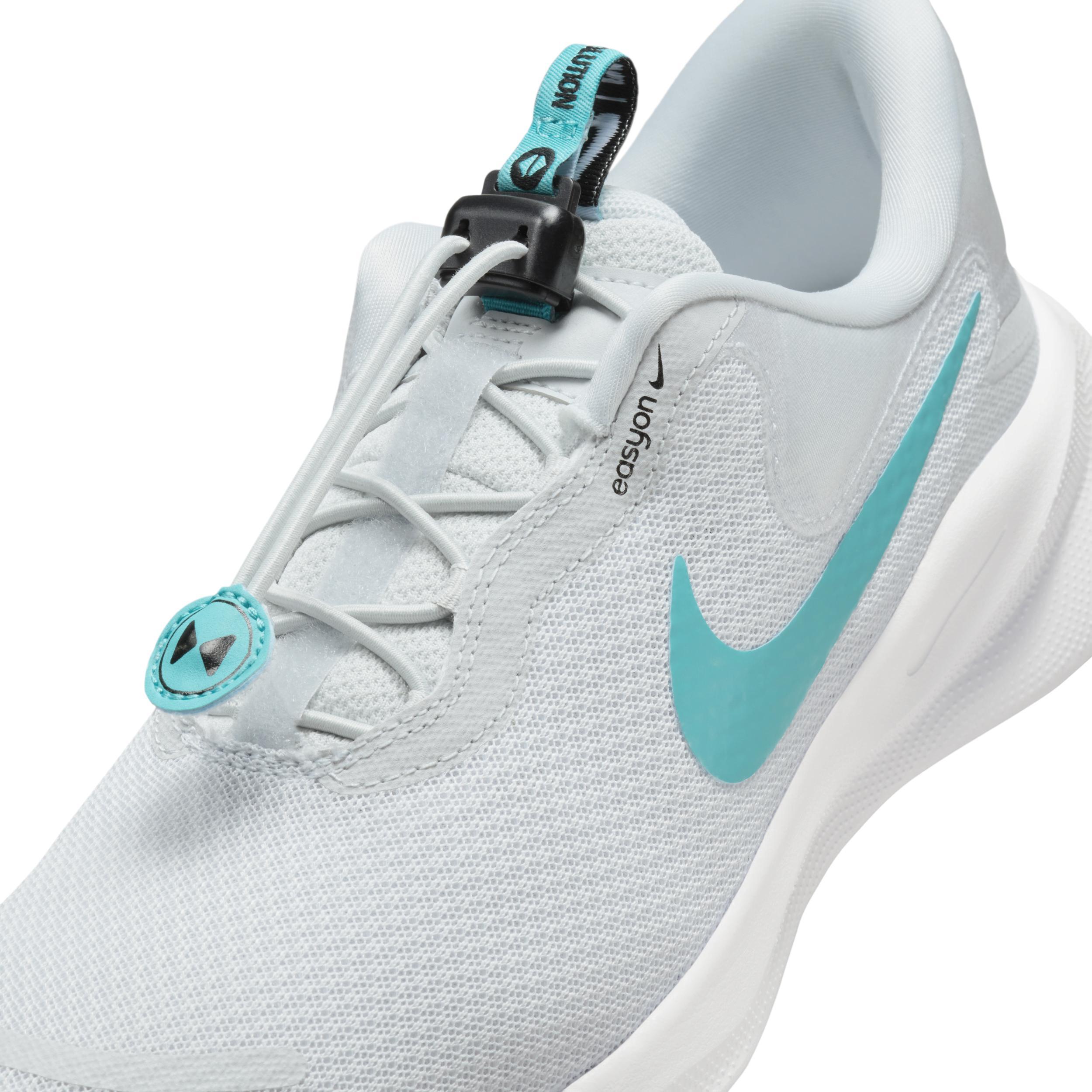 Nike Women's Revolution 7 EasyOn Easy On/Off Road Running Shoes Product Image