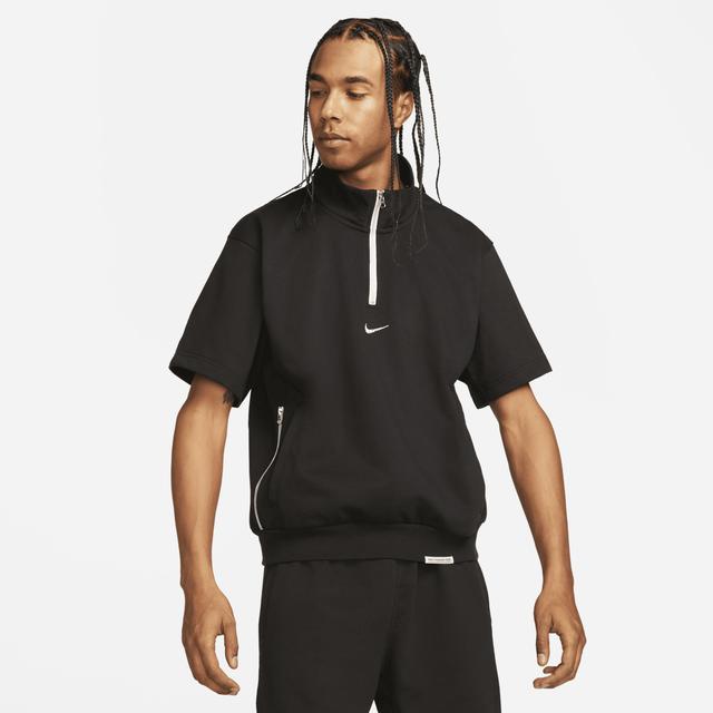 Nike Men's Dri-FIT Standard Issue 1/4-Zip Short-Sleeve Basketball Top Product Image