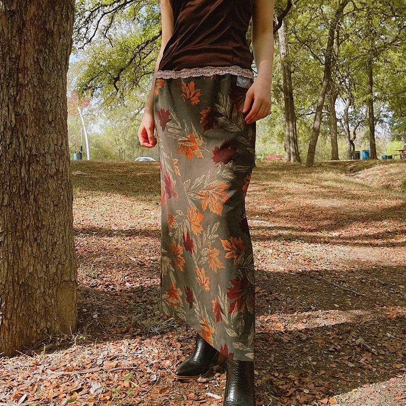 Low Waist Leaf Print Midi A-Line Skirt Product Image