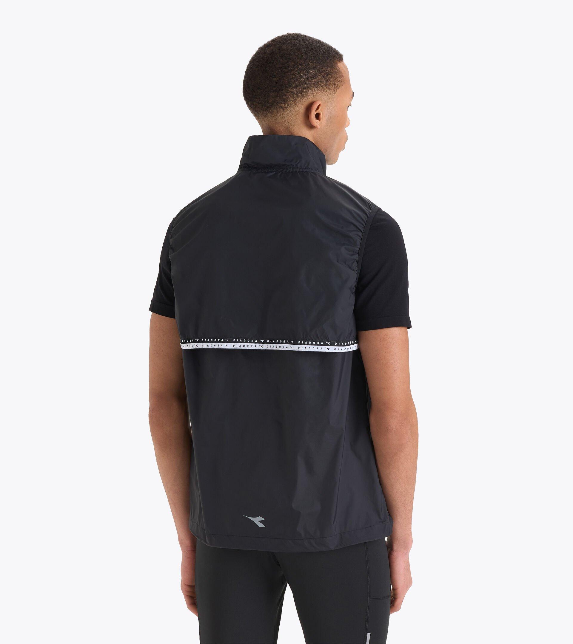 PACKABLE VEST Product Image