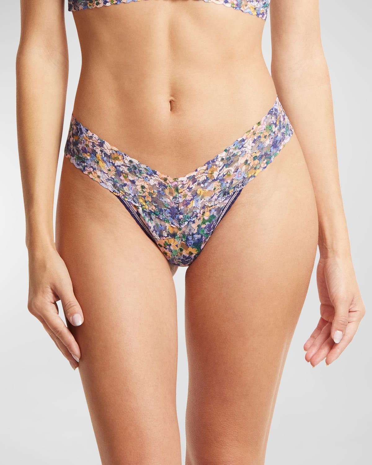 Printed Low-Rise Signature Lace Thong Product Image