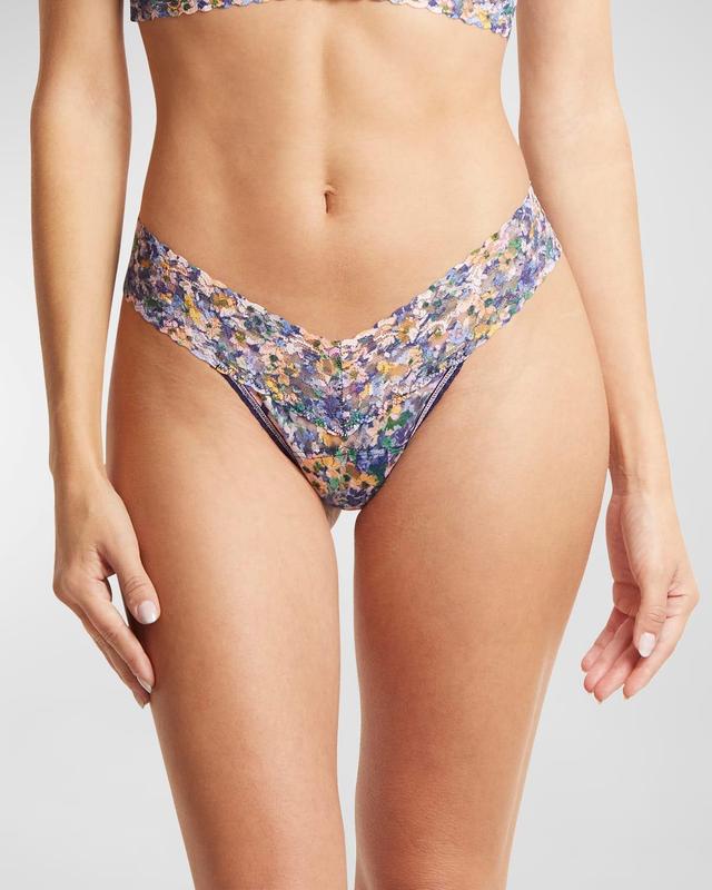 Signature Lace Low Rise Printed Thong Product Image