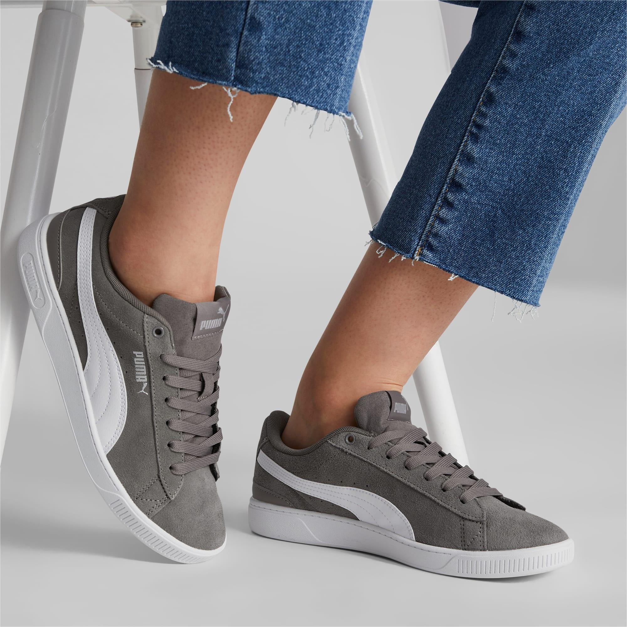 Vikky V3 Women's Sneakers Product Image