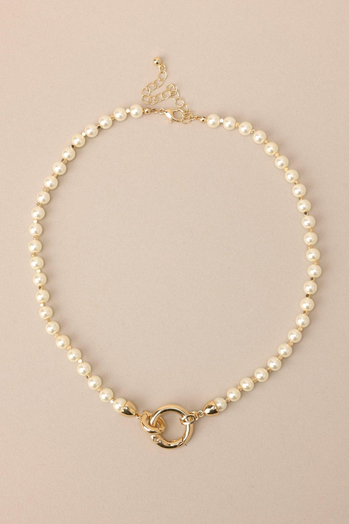 Daydreaming Pearl Necklace Product Image