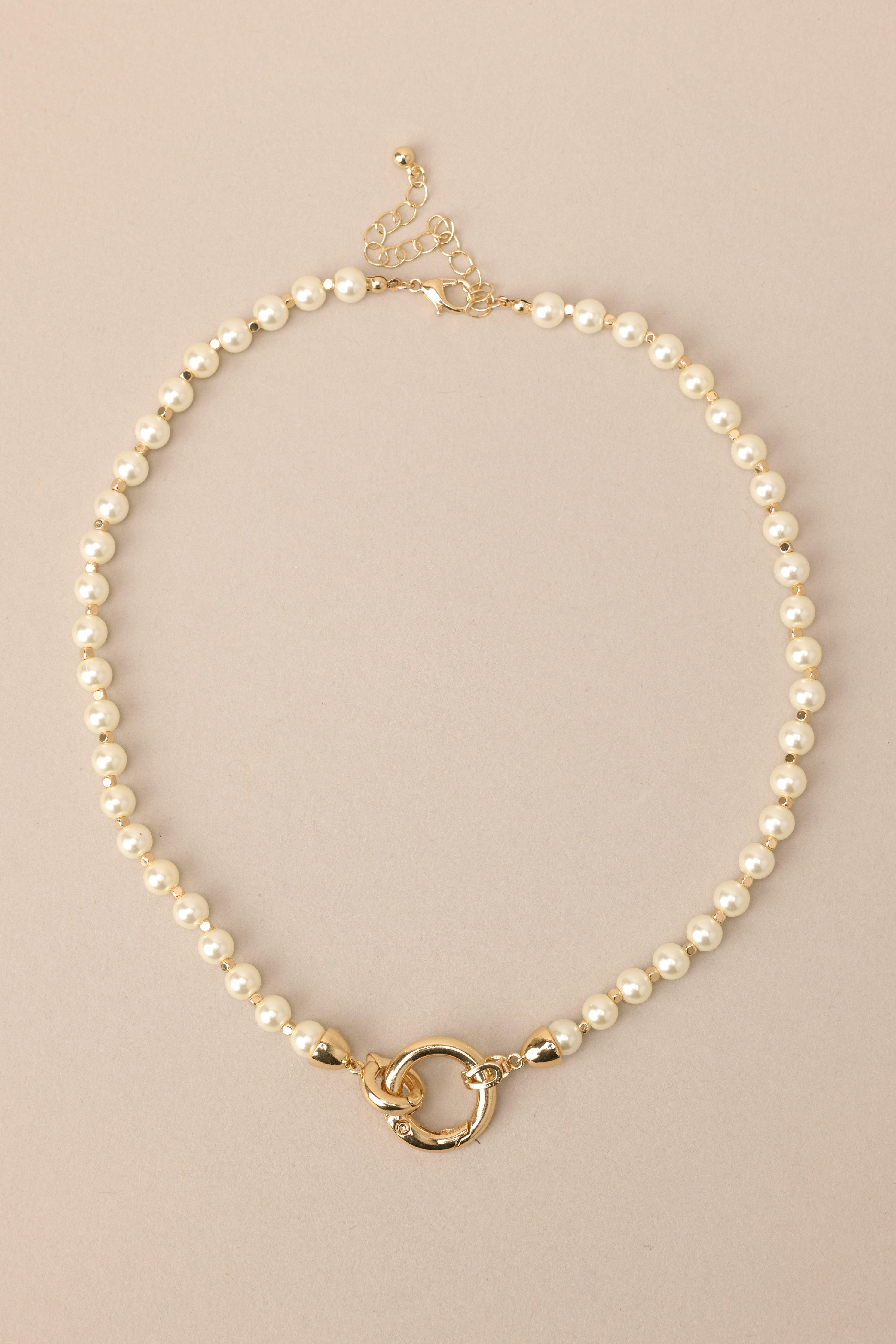 Daydreaming Pearl Necklace Product Image