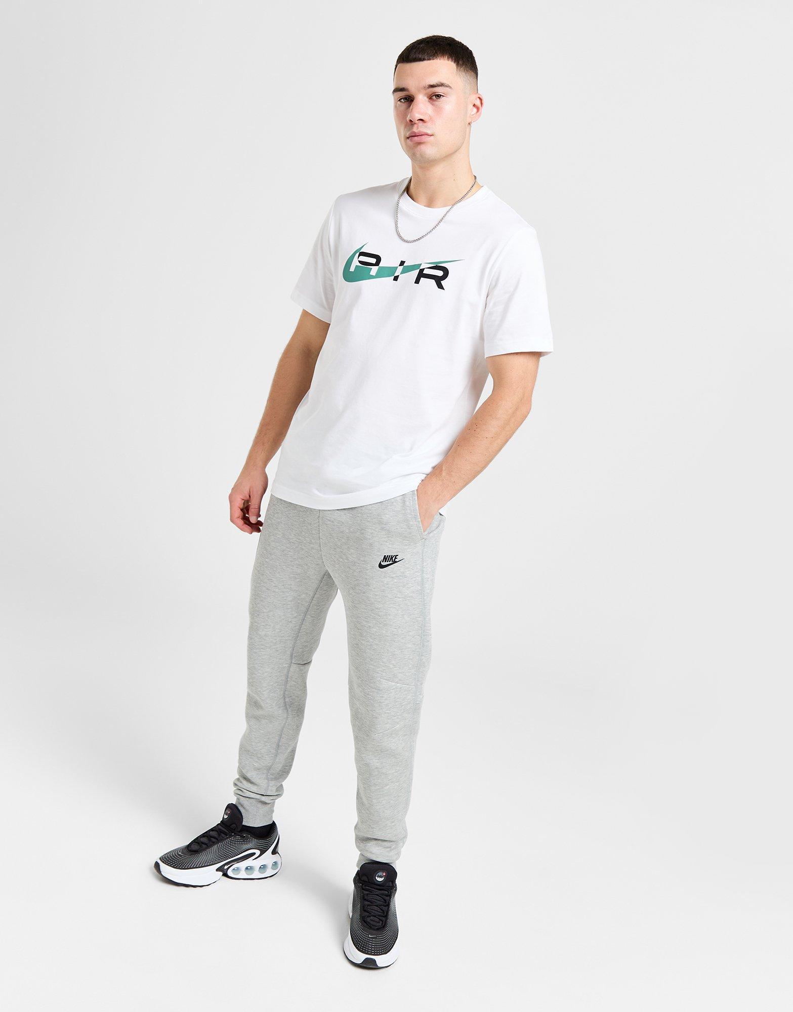 Nike Swoosh T-Shirt Product Image