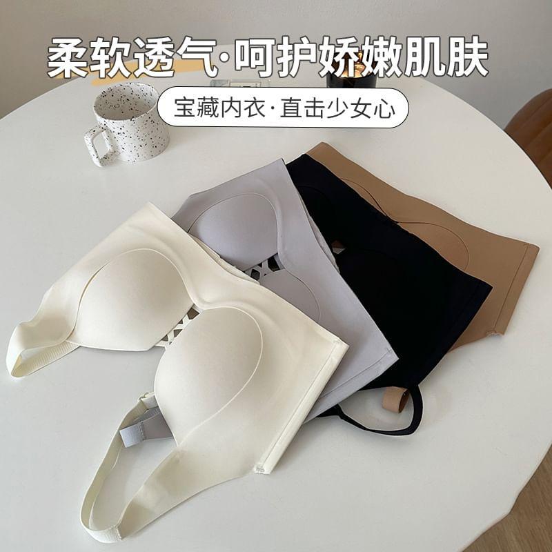 Set: Plain Cross Strap Seamless Bra + Bikini Panties Product Image