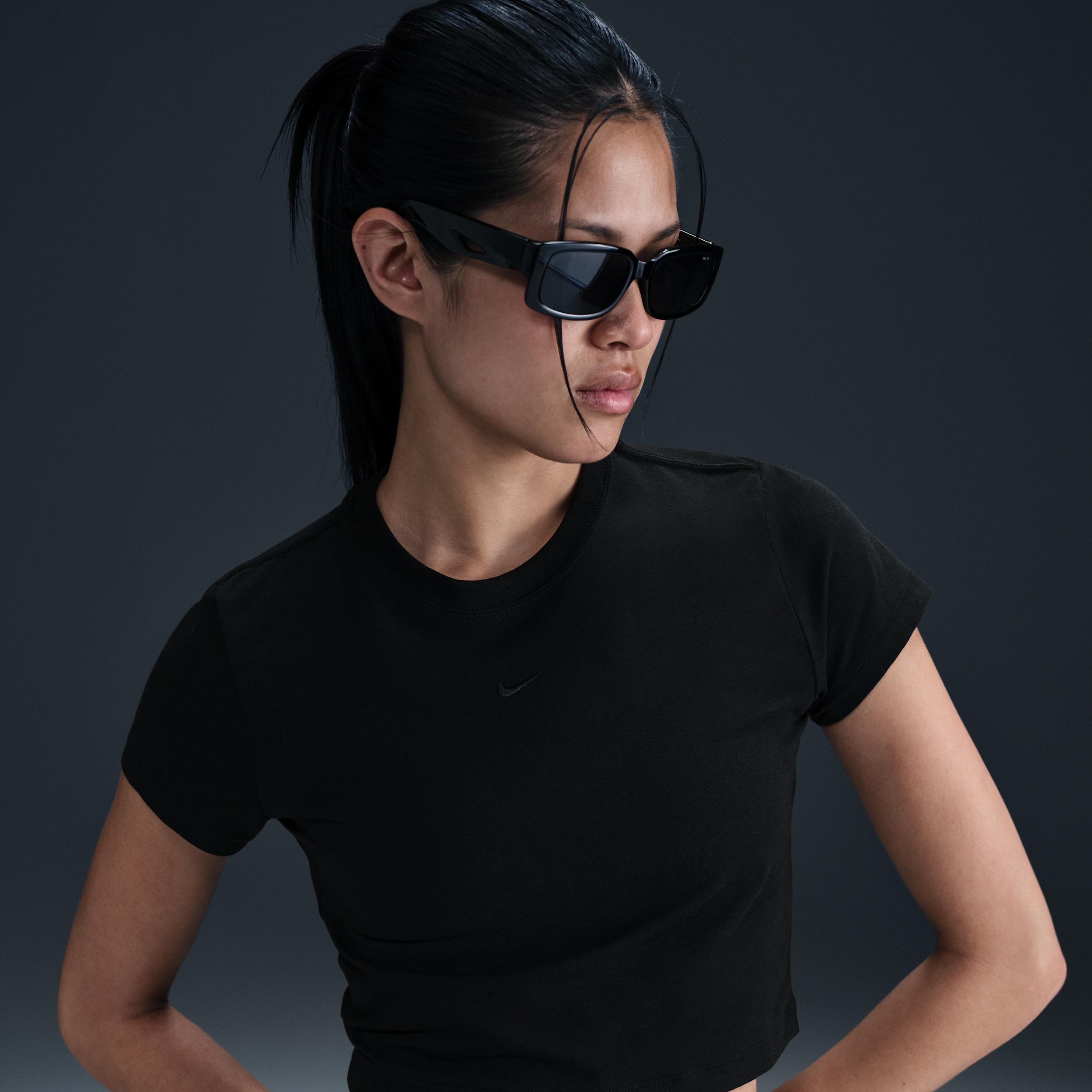 Nike Sportswear Chill Knit Women's Cropped T-Shirt Product Image