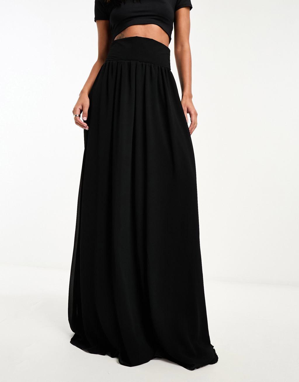 TFNC pleated maxi skirt in forest green Product Image