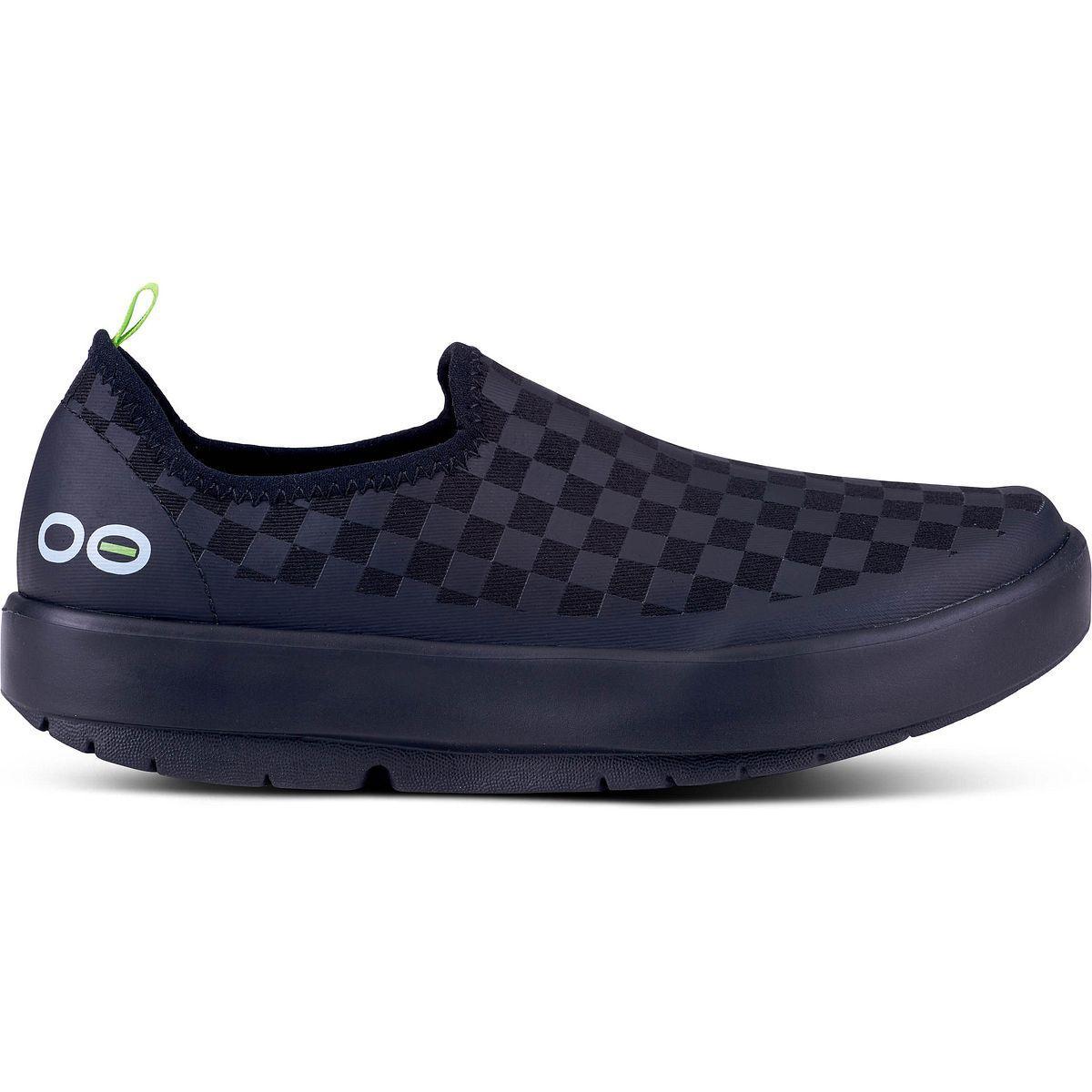 OOFOS OOmg Low eeZee (Black) Women's Shoes Product Image