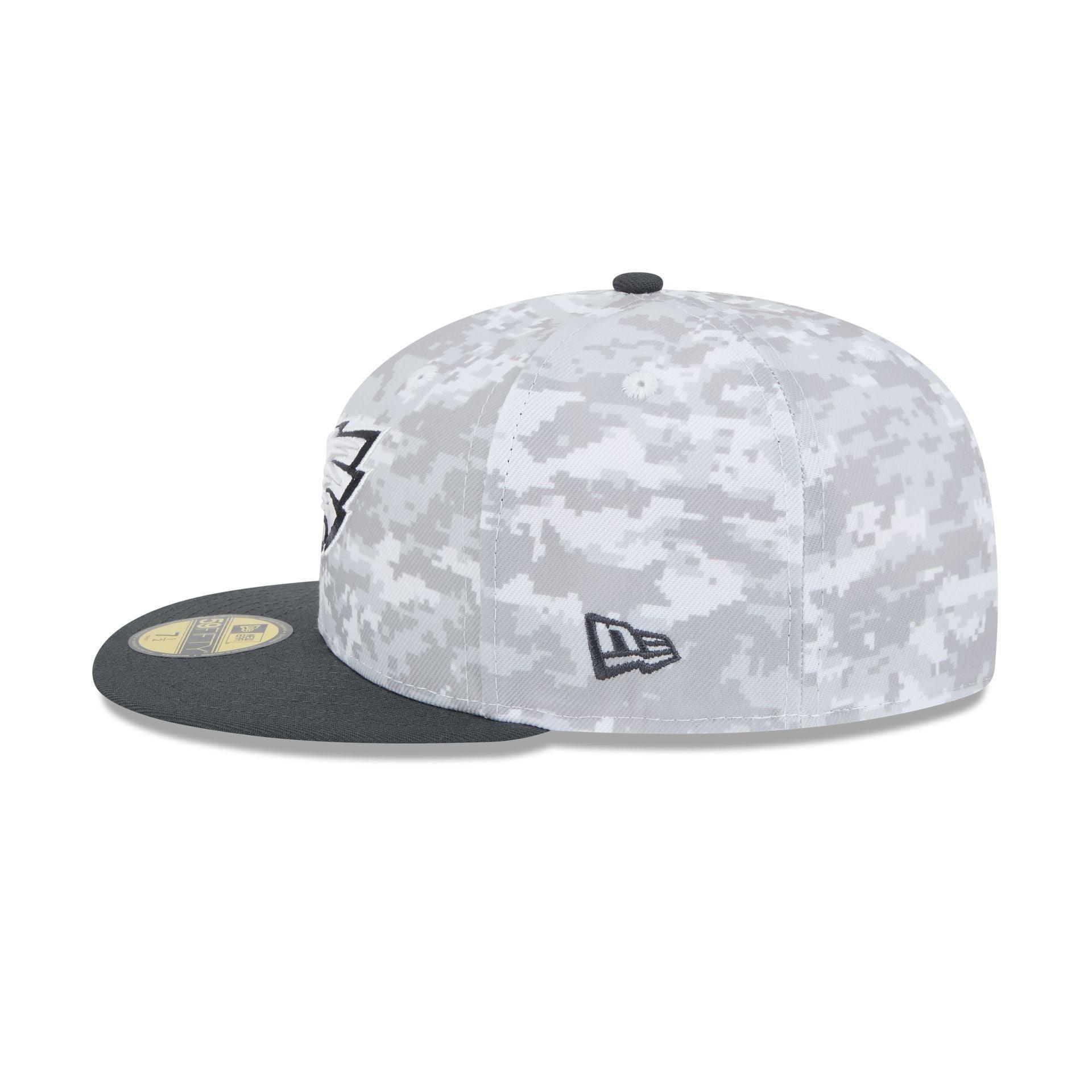 Philadelphia Eagles 2024 Salute to Service 59FIFTY Fitted Hat Male Product Image