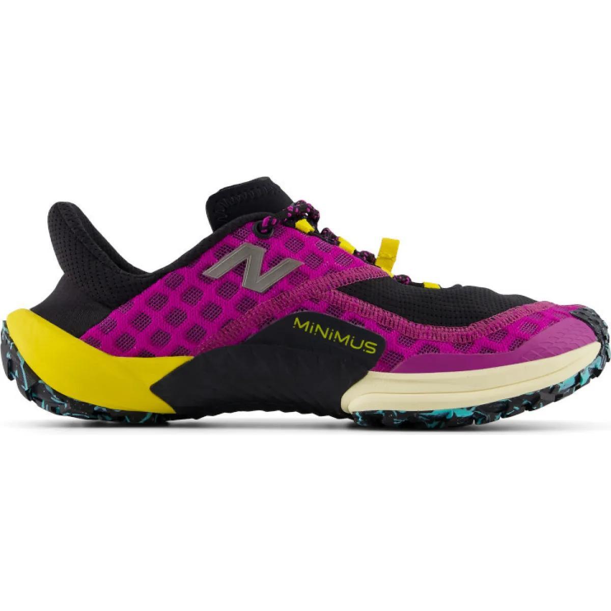 Women's | New Balance Minimus Trail Product Image