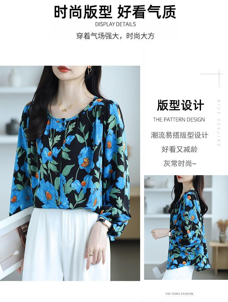 Puff-Sleeve Round Neck Floral Blouse Product Image