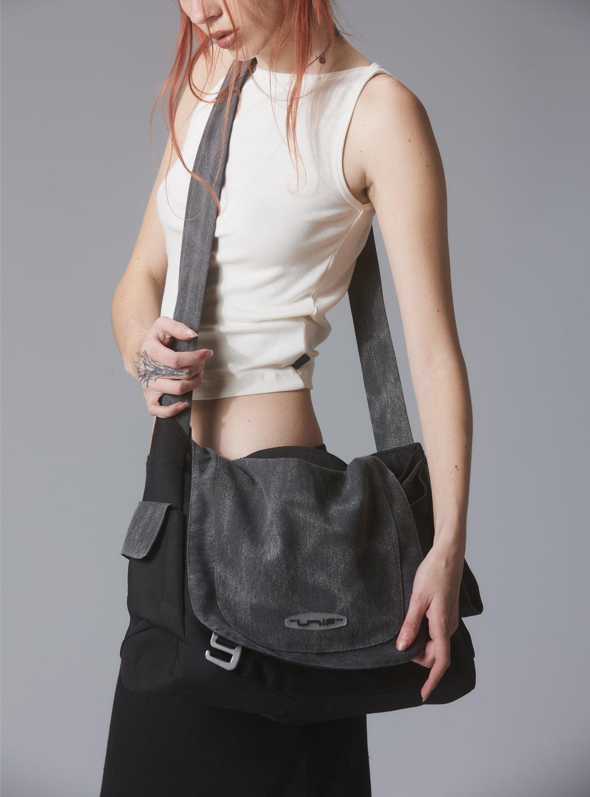 Phase Bag Female Product Image