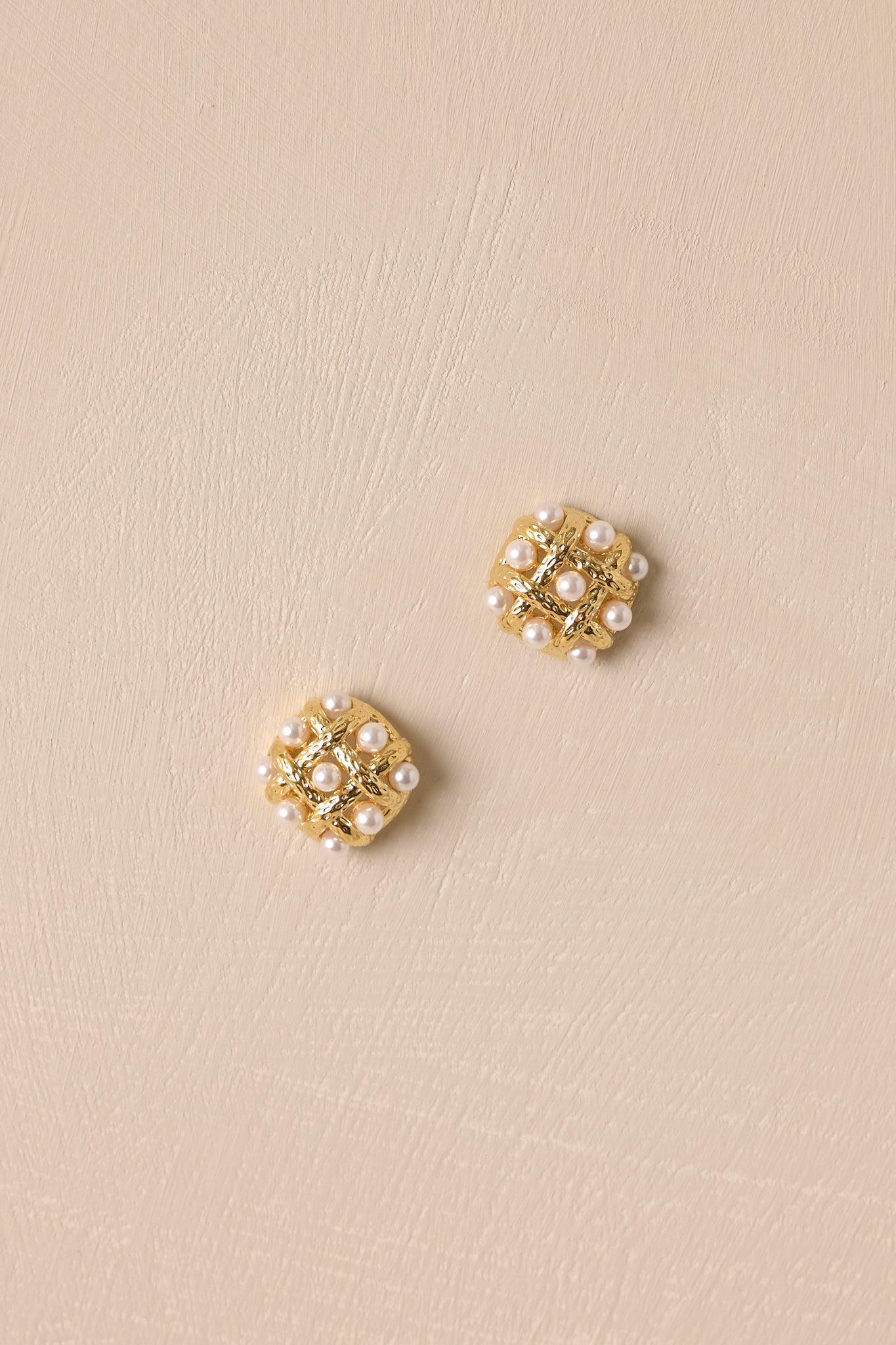 Where You Are Gold Ivory Pearl Cluster Earrings Product Image