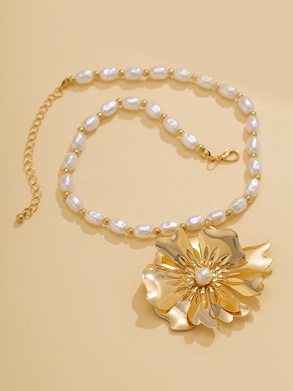 Beaded Flower Shape Necklaces Accessories Product Image