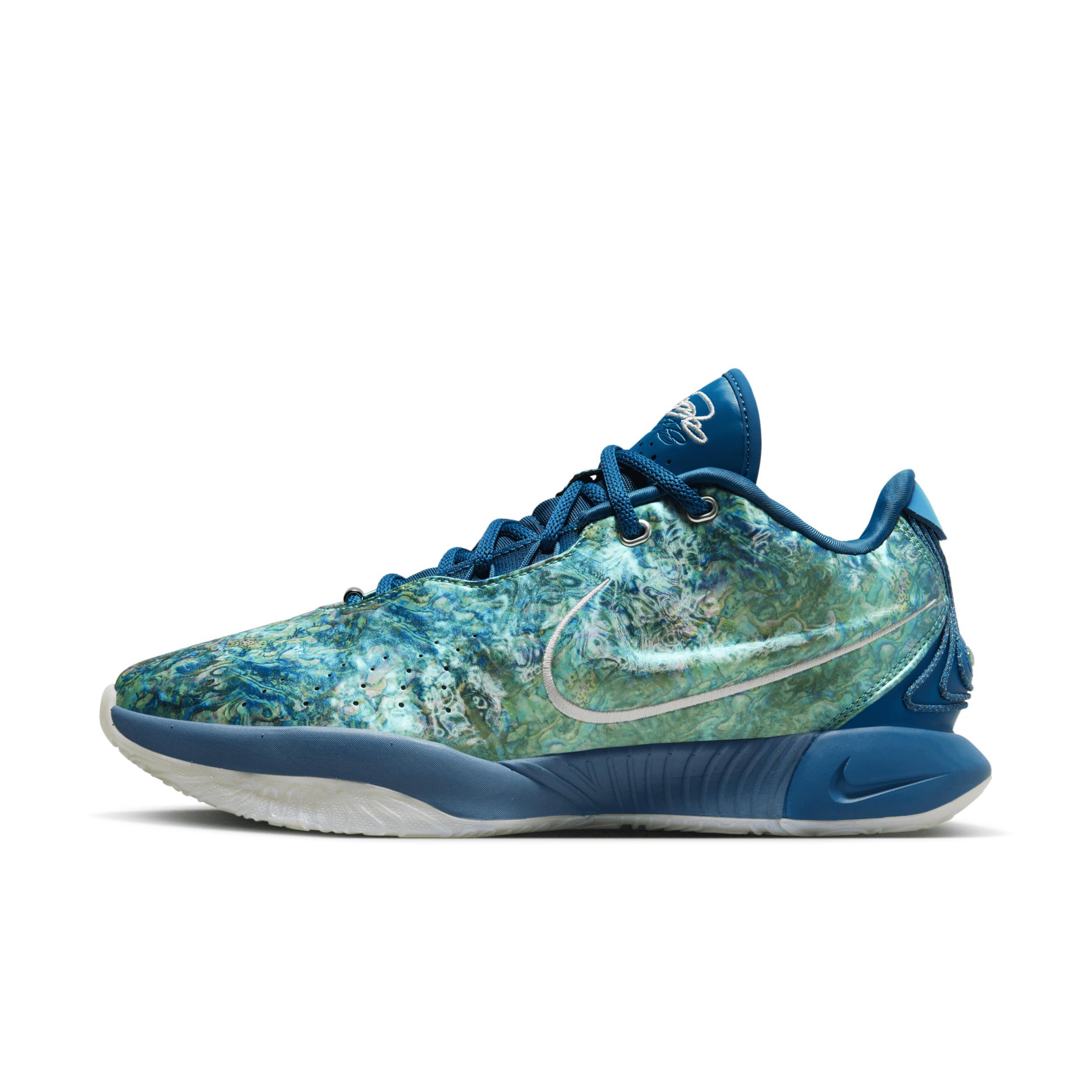 Nike Mens LeBron XXI Basketball Shoes Product Image