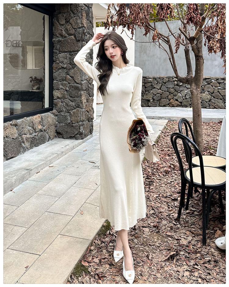 Long-Sleeve Mock Neck Plain Midi A-Line Knit Dress Product Image