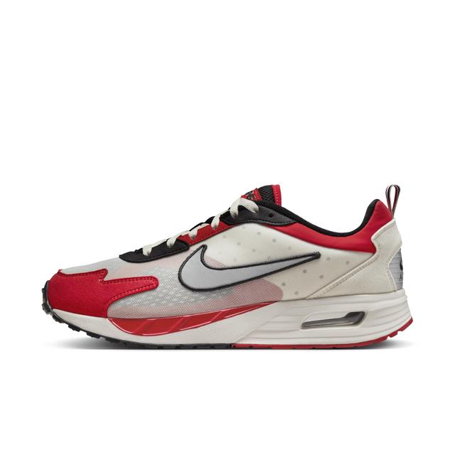 Georgia Nike Mens Air Max Solo Shoes Product Image