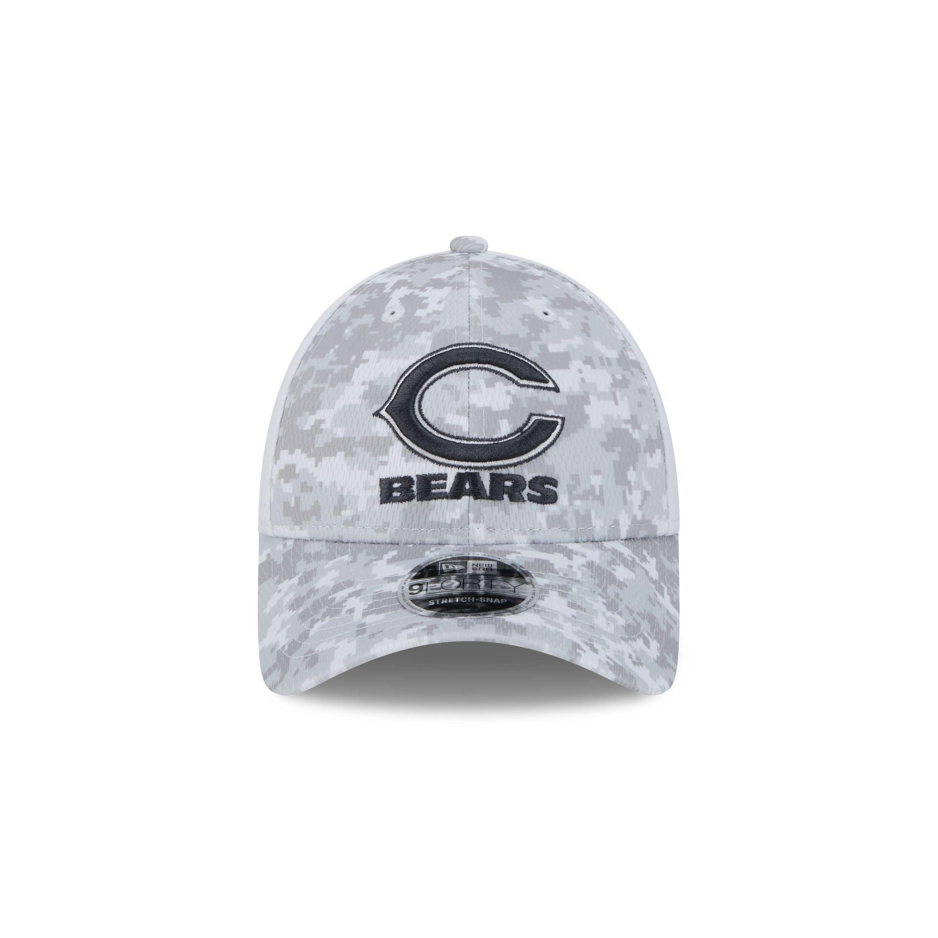 Chicago Bears 2024 Salute to Service 9FORTY Stretch-Snap Hat Male Product Image