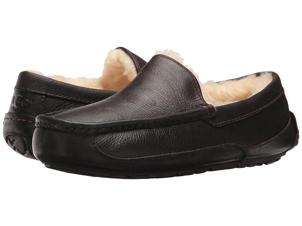 UGG(r) Ascot Leather Slipper Product Image