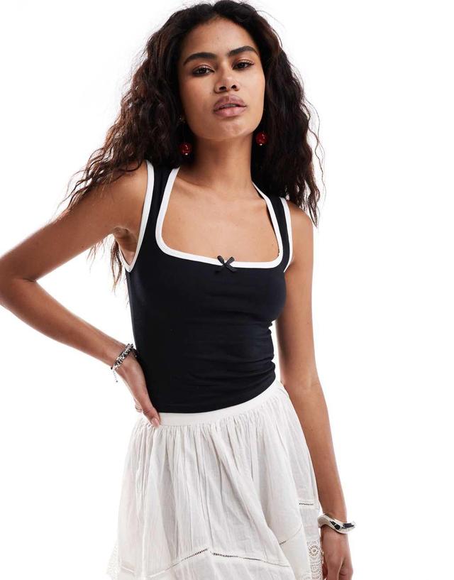 Motel shinju scoop neck top in black and white Product Image