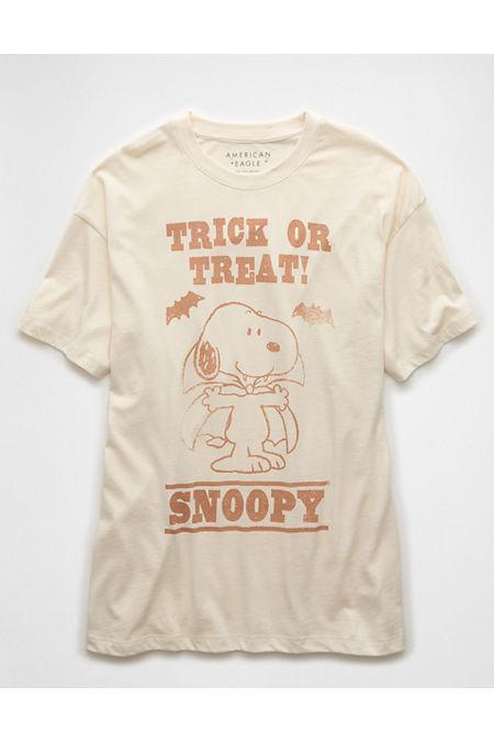 AE Oversized Snoopy Halloween Graphic T-Shirt Women's Product Image