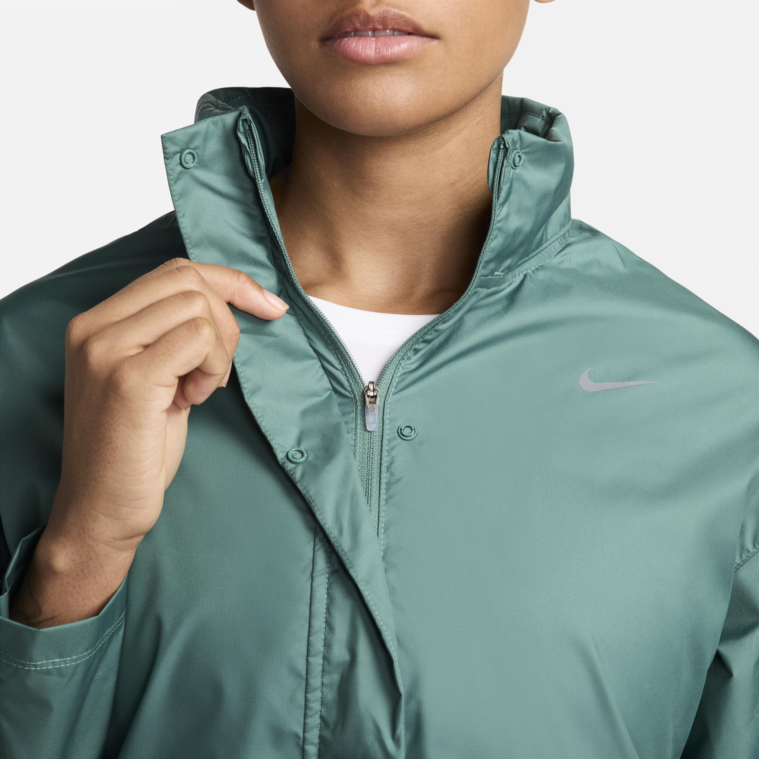 Nike Womens Fast Repel Running Jacket Product Image