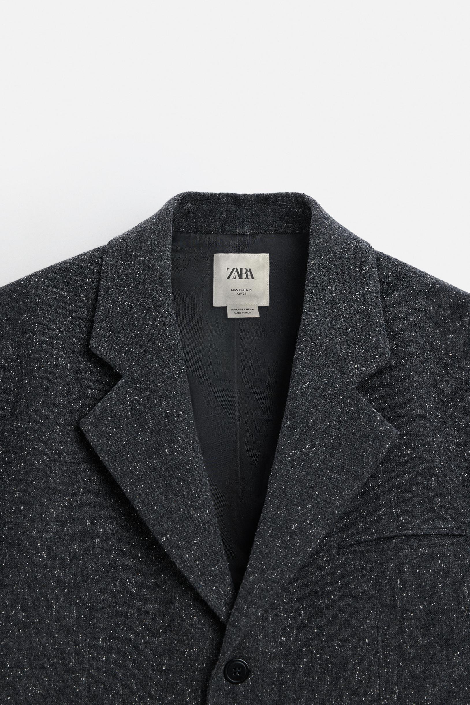 BOUTONNÉ TEXTURED SUIT JACKET Product Image