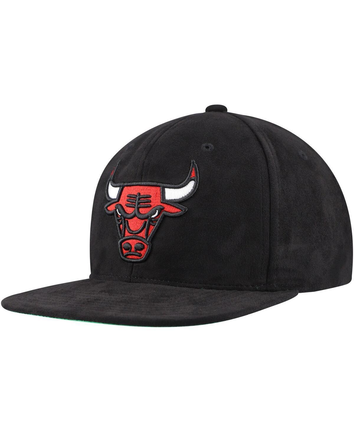 Mens Mitchell & Ness Chicago Bulls Sweet Suede Snapback Hat Product Image