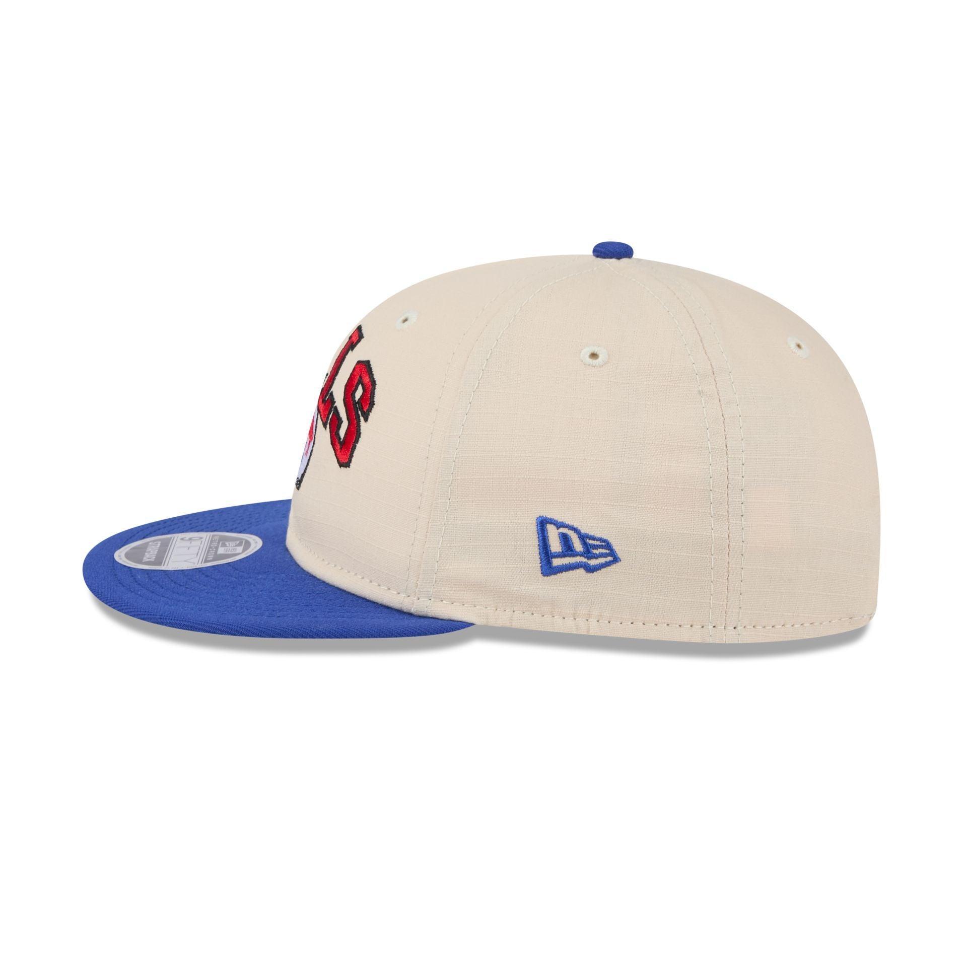 Buffalo Bills Historic Helmet Retro Crown 9FIFTY Snapback Hat Male Product Image