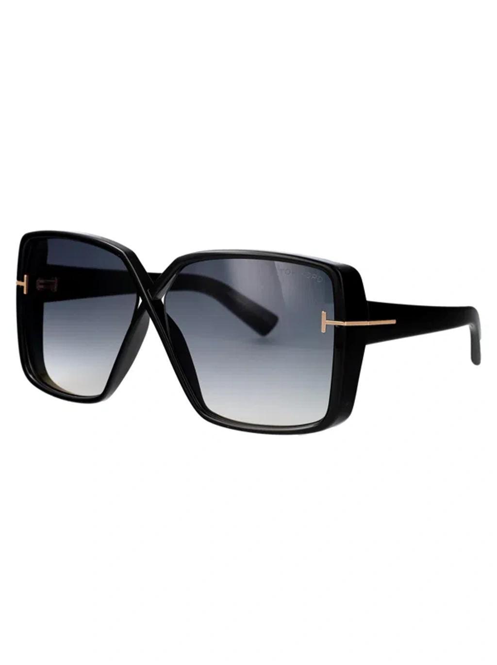 TOM FORD Sunglasses In 01b Nero Lucido / Fumo Grad Product Image