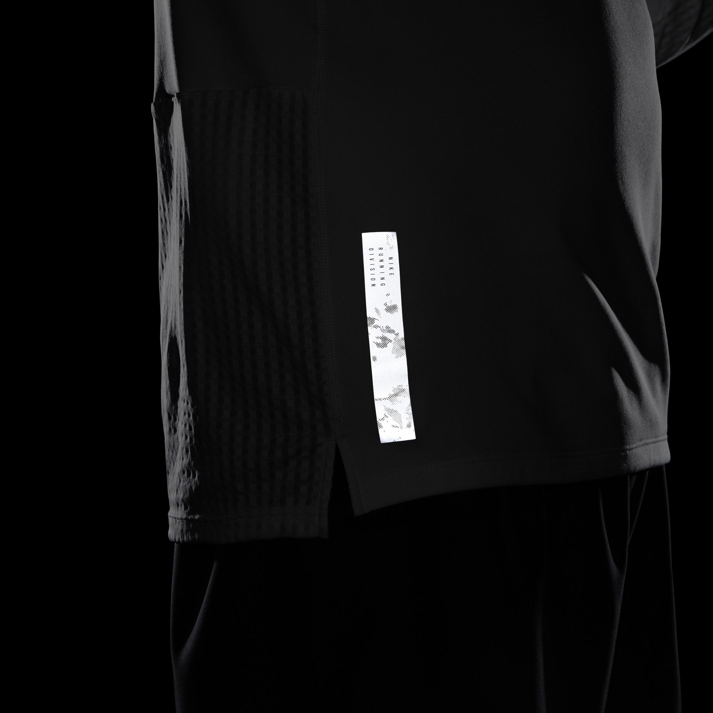 Nike Therma-FIT Run Division Element Men's 1/2-Zip Running Top Product Image