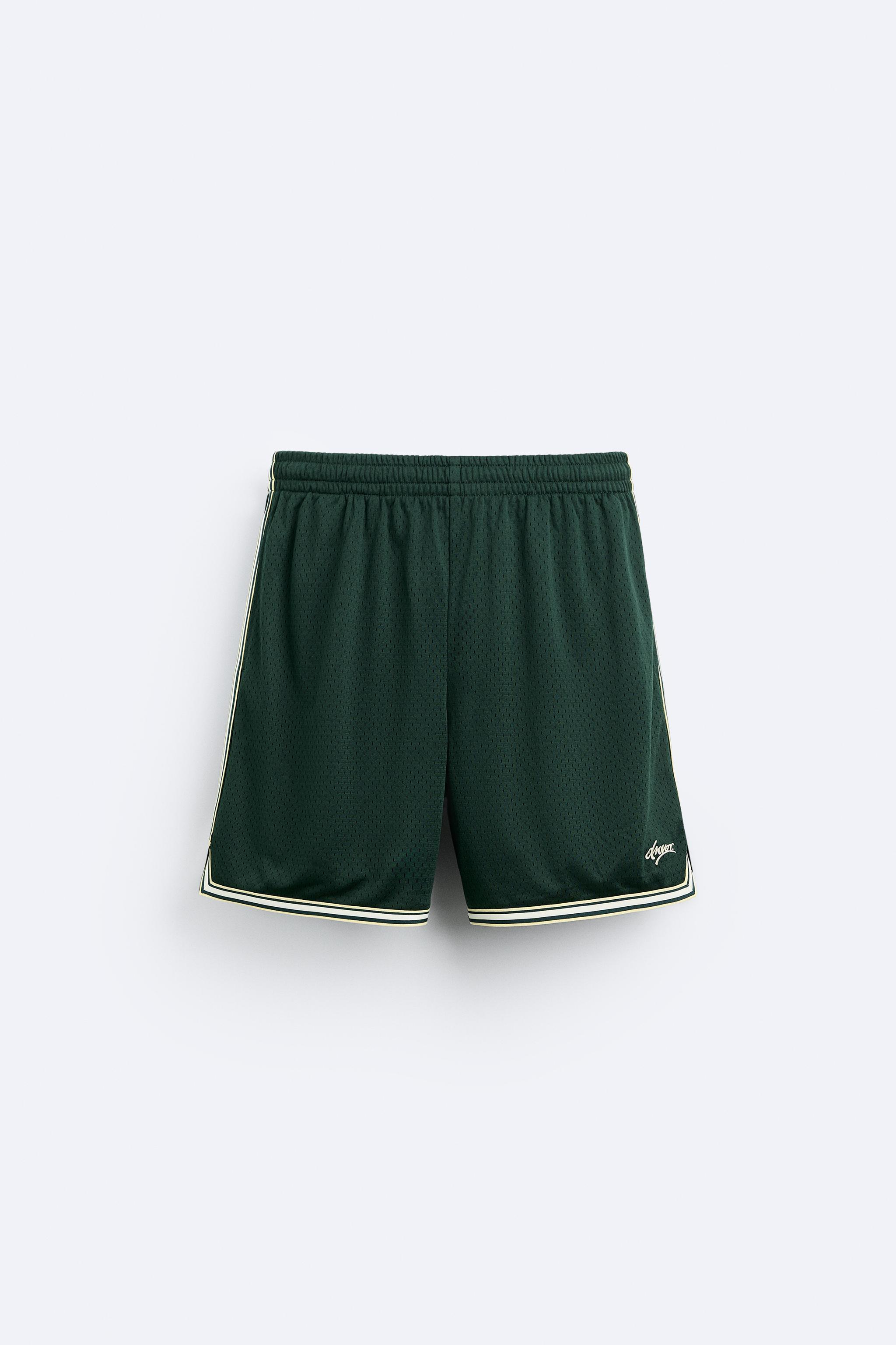 SHORTS WITH CONTRASTING STRIPE Product Image