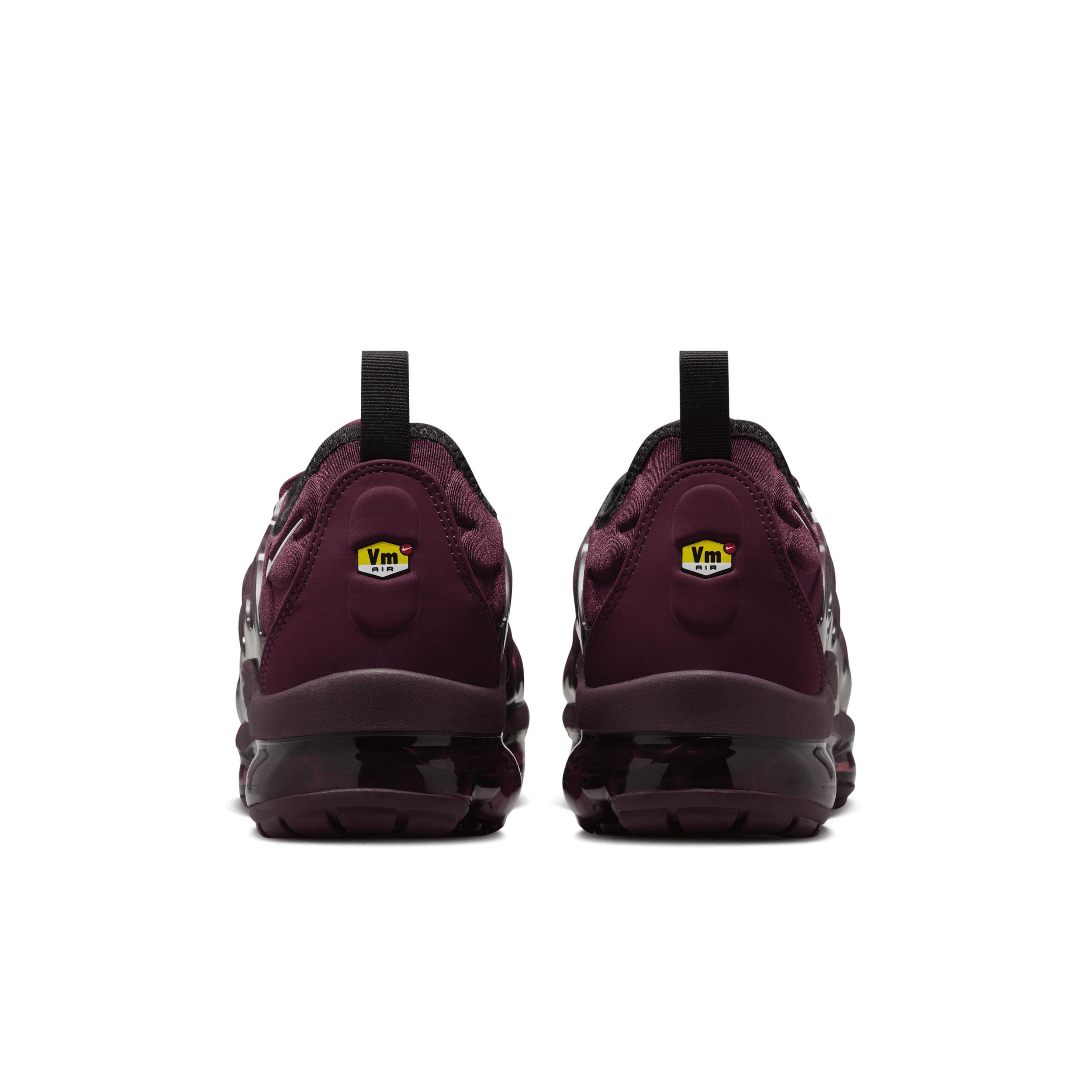 Nike Men's Air VaporMax Plus Shoes Product Image