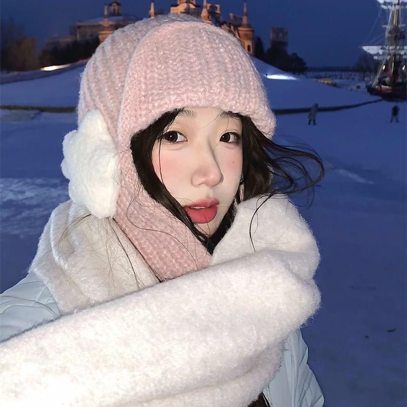 Plain Earflap Hat Product Image