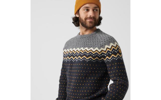 Övik Knit Sweater M Product Image