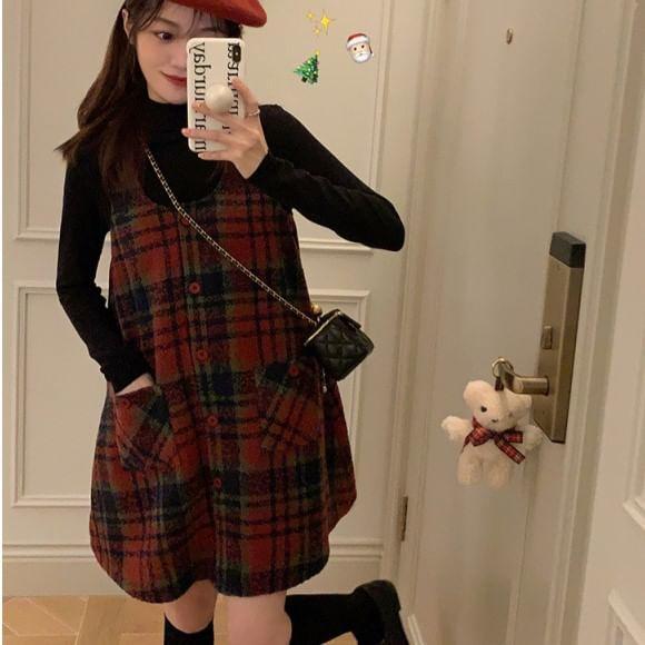 Plaid Button Front A-Line Dungaree Dress / Long-Sleeve Mock Neck Plain Slim Fit Top Product Image