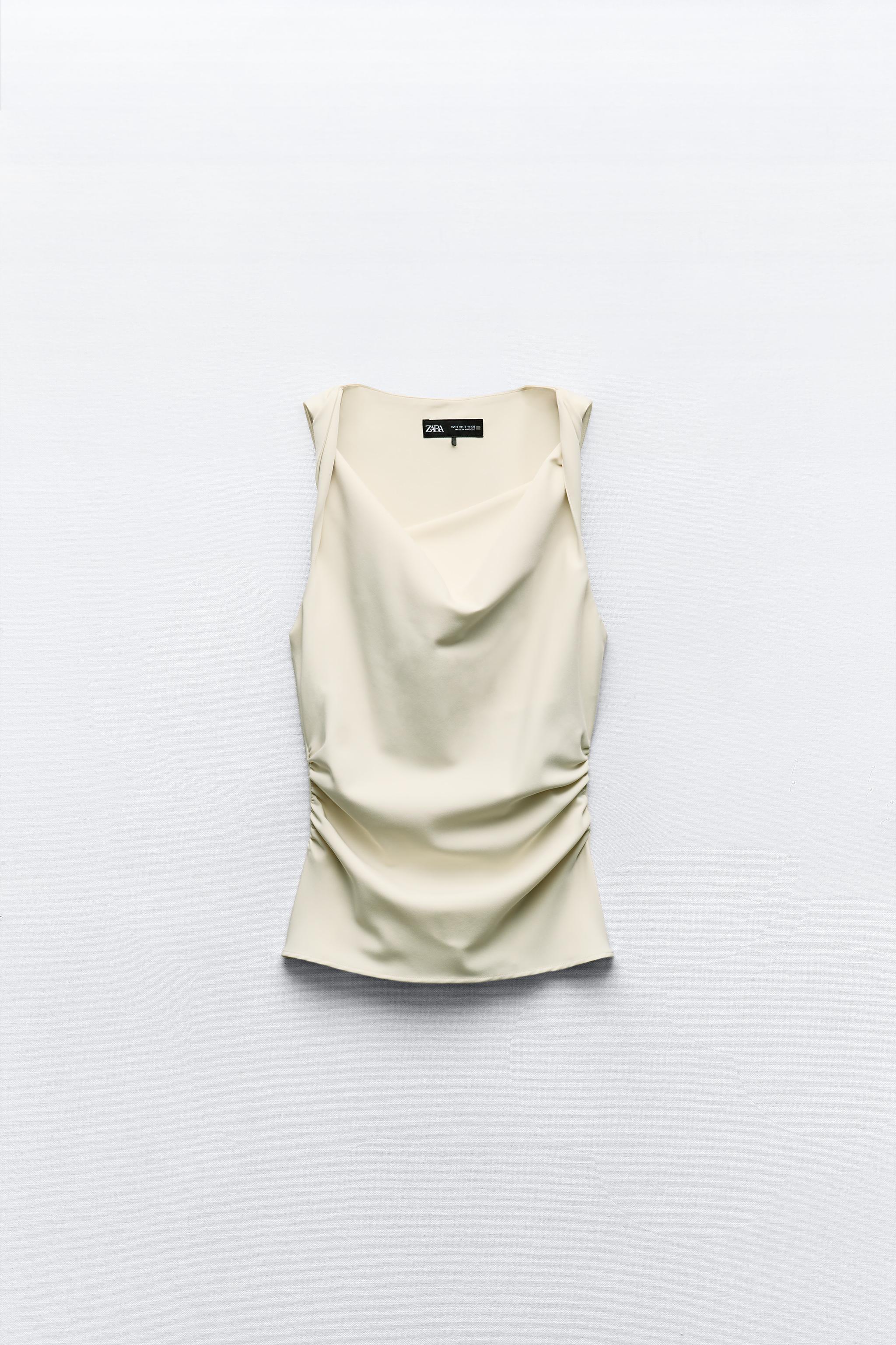 TWISTED SLEEVELESS TOP Product Image